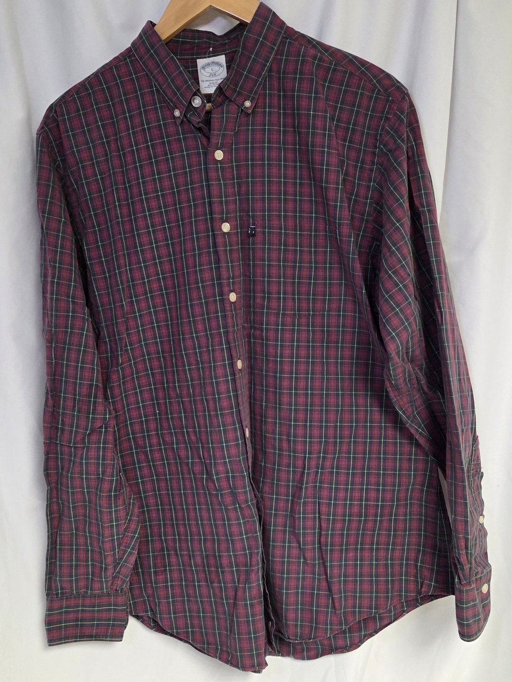 Brooks Brothers 346 Slim Fit Shirt Mens L Red Plaid Button Down Long Sleeve